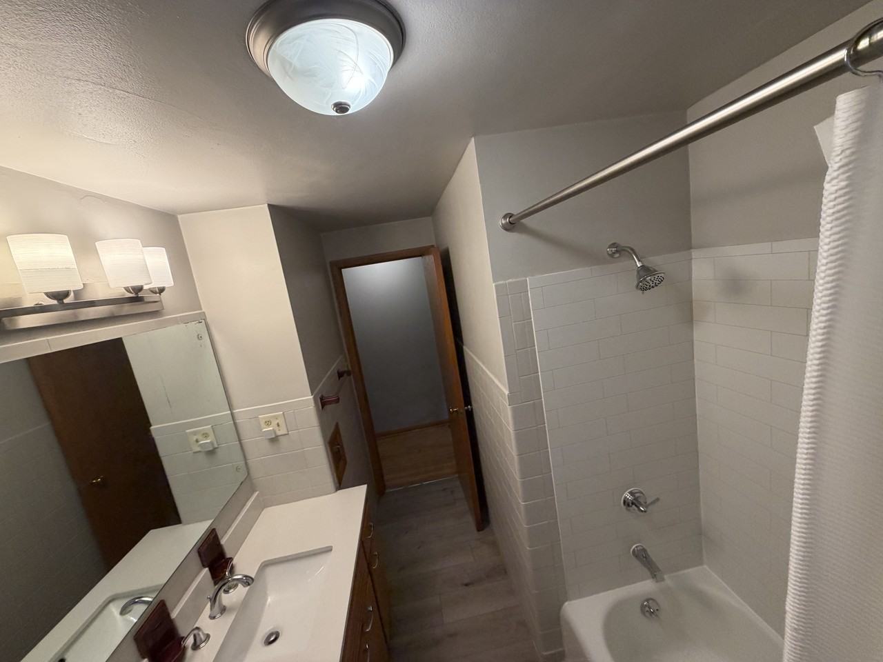 7009 West Lloyd Street - Photo 6 of 16