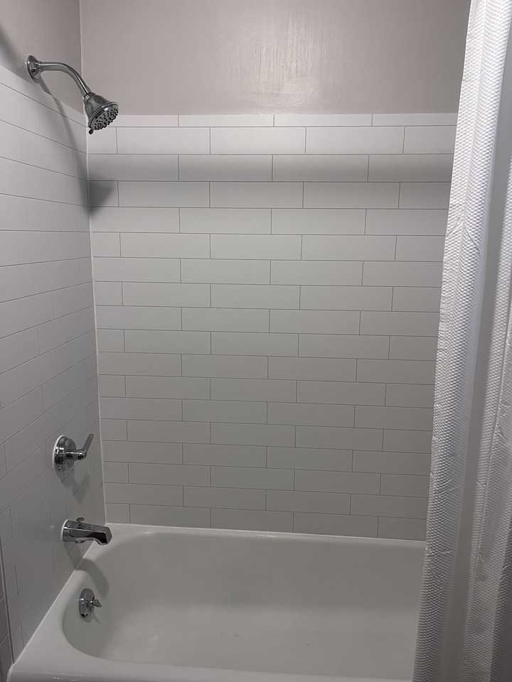 7009 West Lloyd Street - Photo 7 of 16
