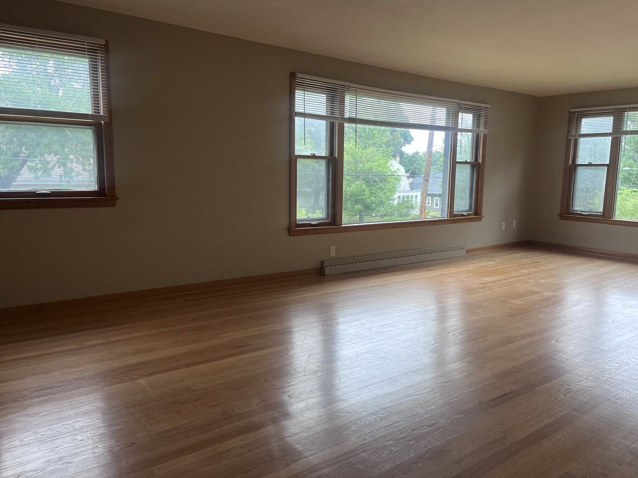 7009 West Lloyd Street - Photo 3 of 16