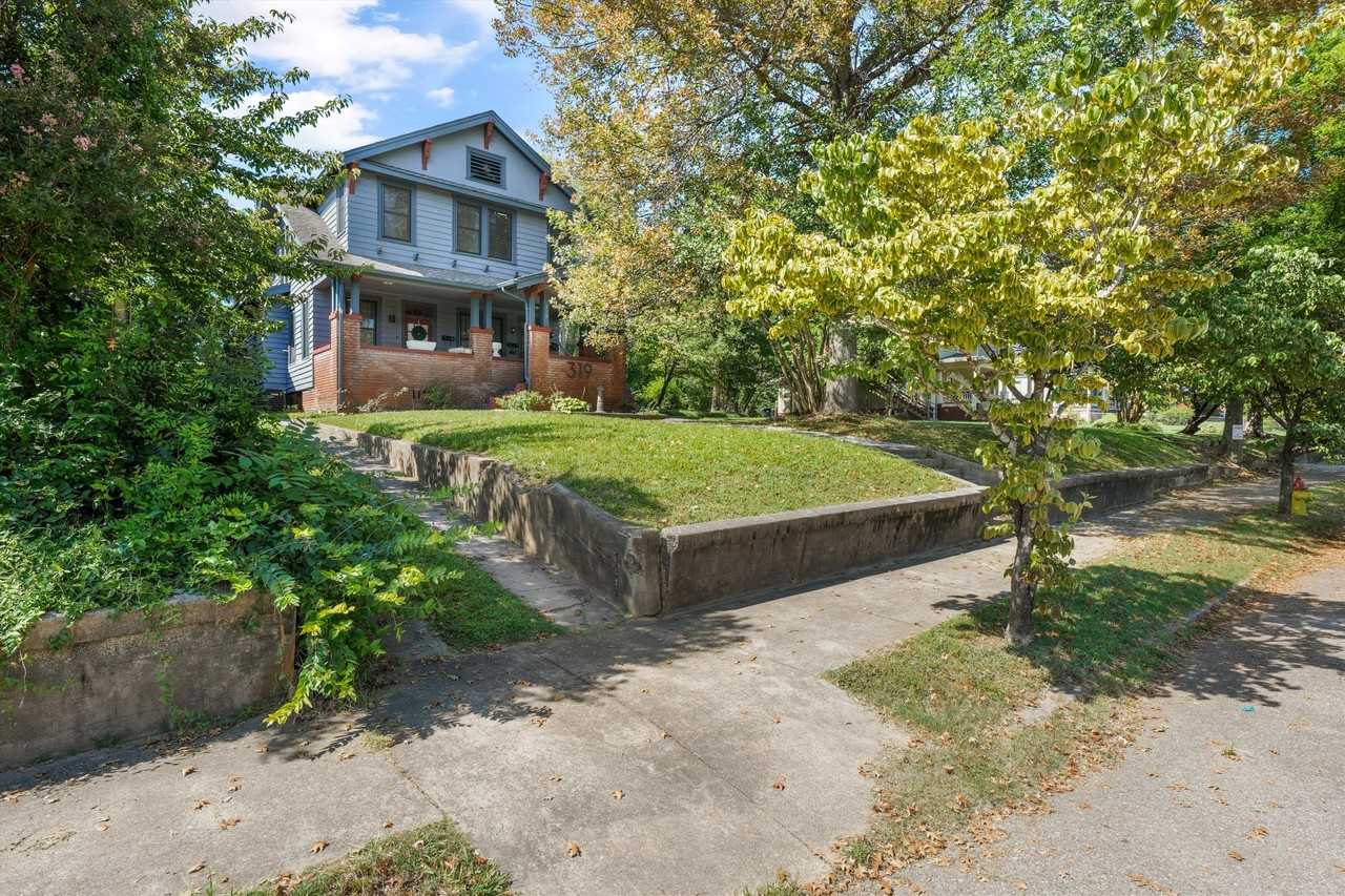 319 E Scott Ave #3 - Photo 2 of 17