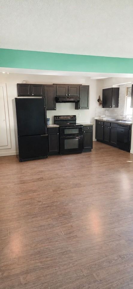 3518 Centre A St Ne - Photo 2 of 9