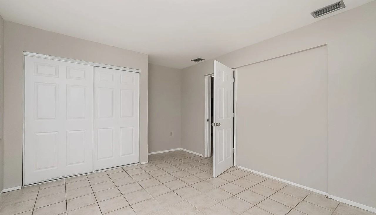 7218 Isle Dr #NA - Photo 7 of 11