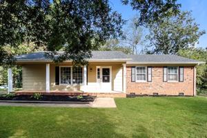 featured image of 1107 Edenwood Dr