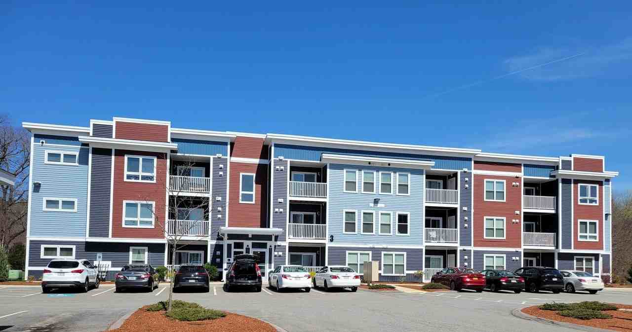 Beaver Brook Crossing Apartments - Photo 2 of 50