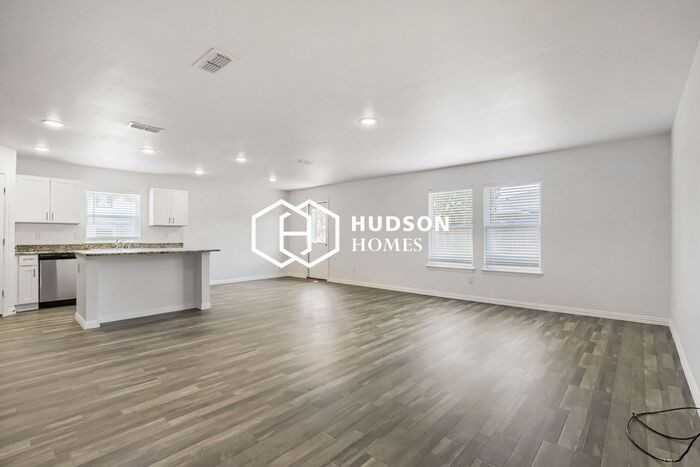 301 Anchor Ln - Photo 5 of 14
