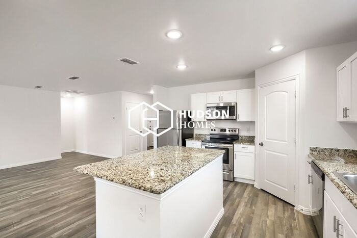 301 Anchor Ln - Photo 7 of 14