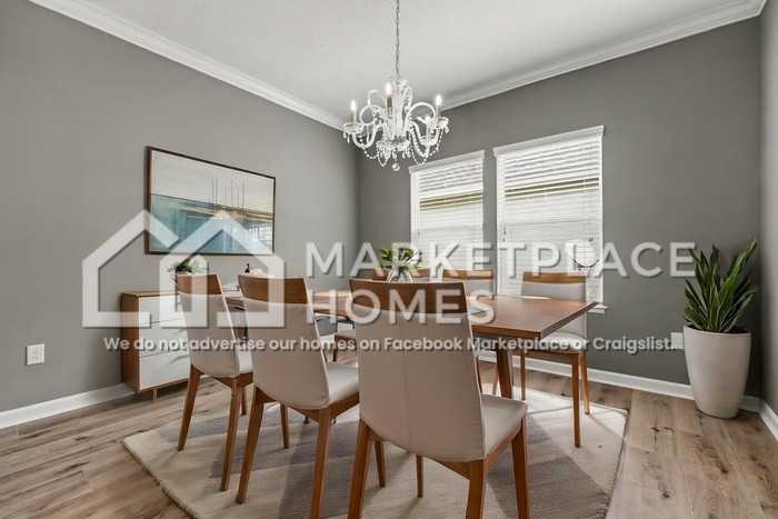 10013 Logan Falls Ct - Photo 3 of 36