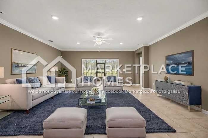 10013 Logan Falls Ct - Photo 4 of 36