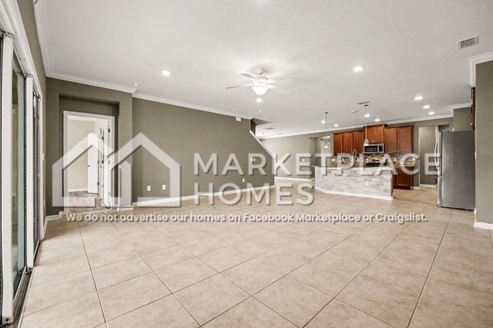 10013 Logan Falls Ct - Photo 6 of 36