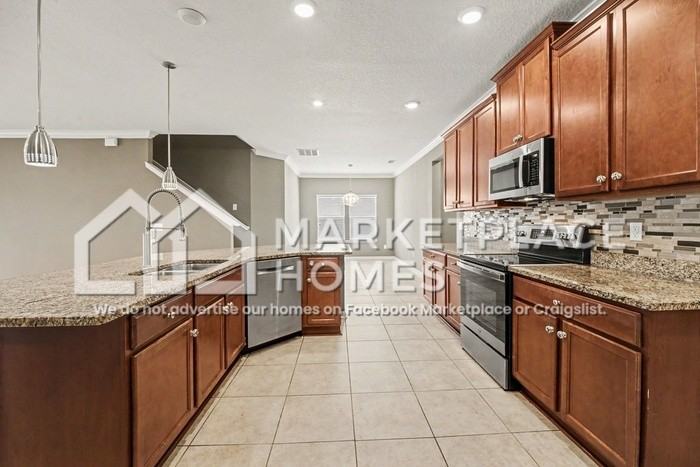 10013 Logan Falls Ct - Photo 7 of 36