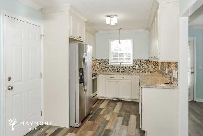 234 Tanner Point Dr - Photo 6 of 12