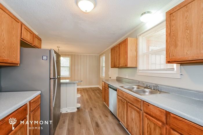 3702 Thurmond St - Photo 6 of 12