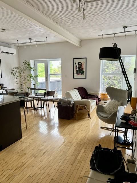8486 Avenue Casgrain - Photo 4 of 9