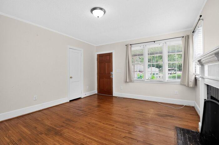 2976 Shady Ln - Photo 7 of 31