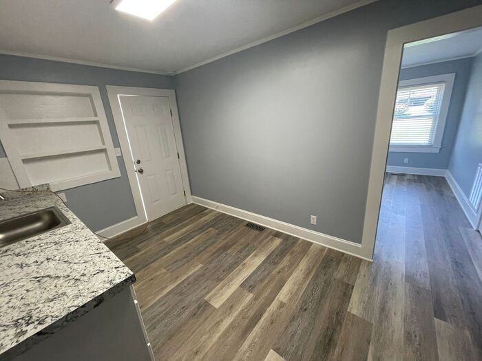 806 Cleveland Ave #B - Photo 4 of 13