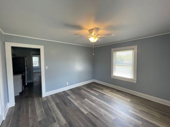 806 Cleveland Ave #B - Photo 7 of 13