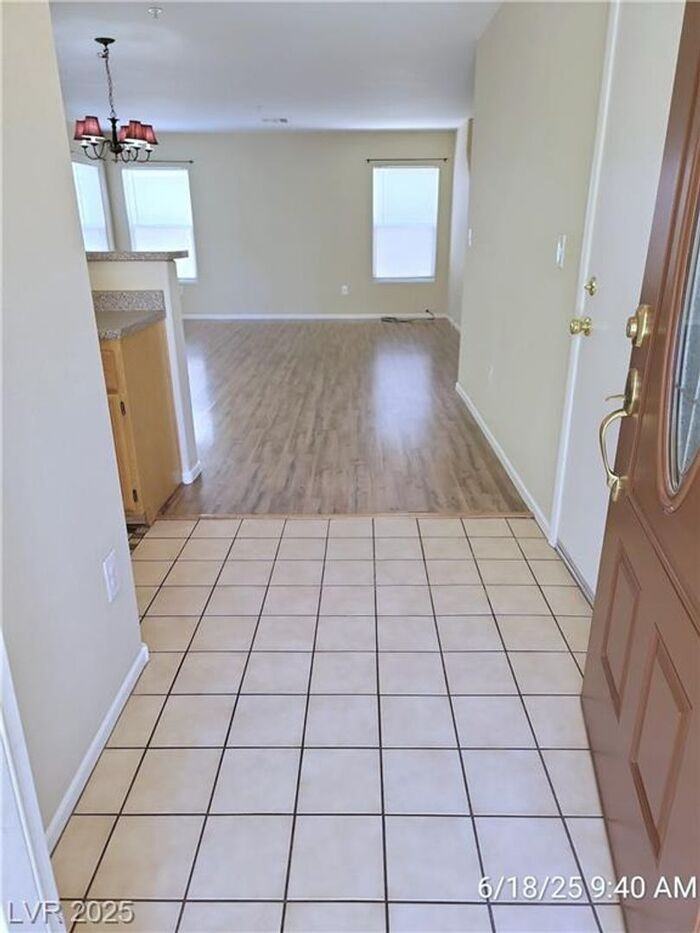 7337 Ribbon Ridge Ave - Photo 3 of 28