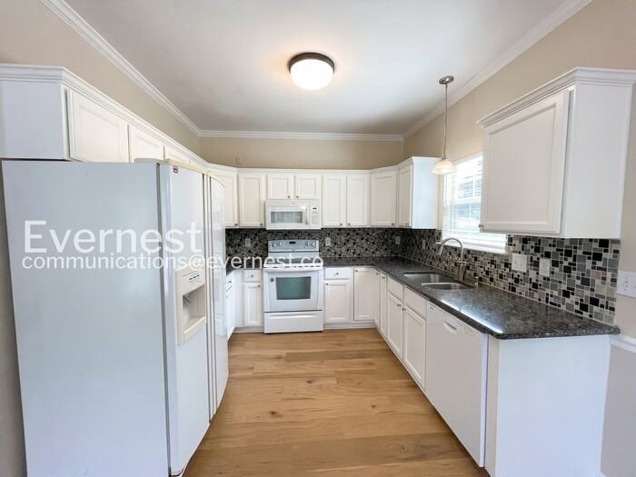 1648 Eagle Trace Dr - Photo 5 of 26