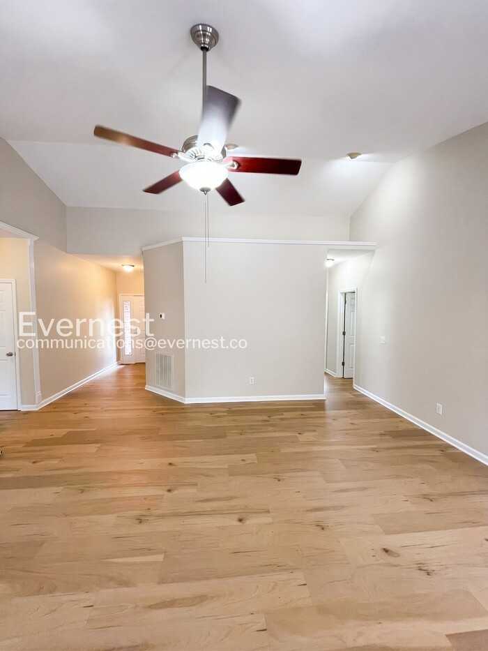 1648 Eagle Trace Dr - Photo 7 of 26