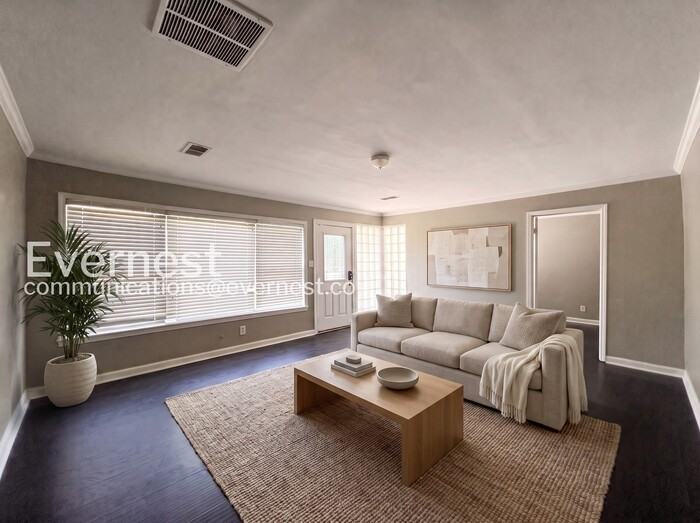 2156 Jackson Ave - Photo 3 of 30