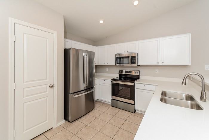 12939 N 147th Ln - Photo 6 of 21