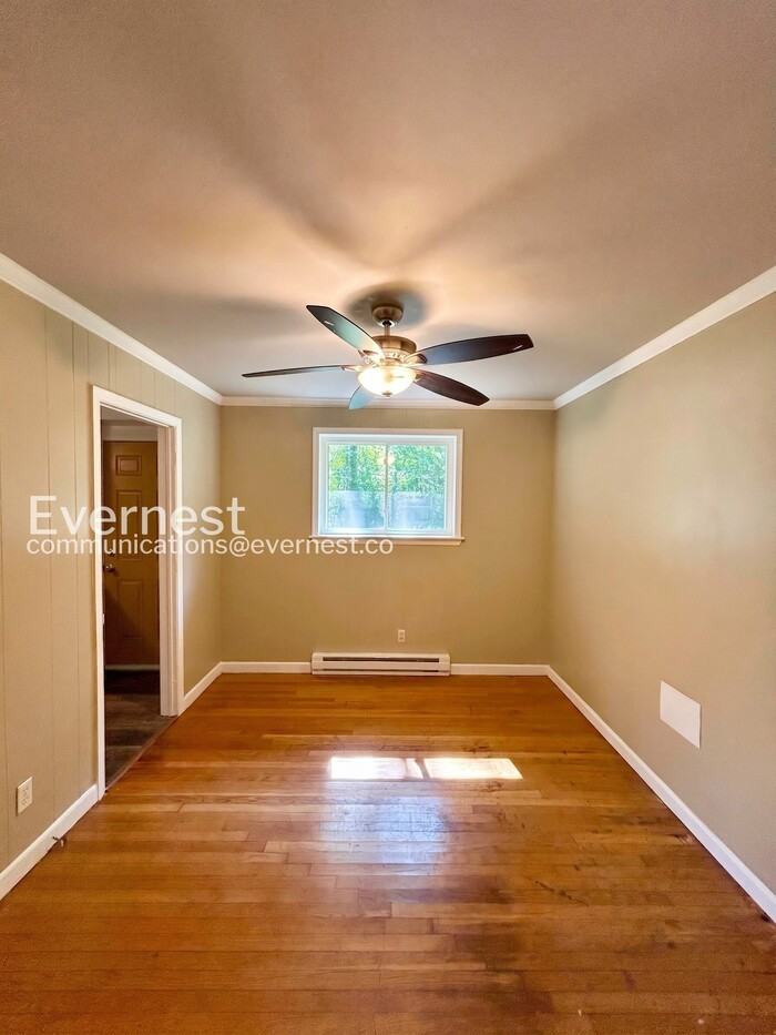 10813 Bluebell Dr - Photo 5 of 21