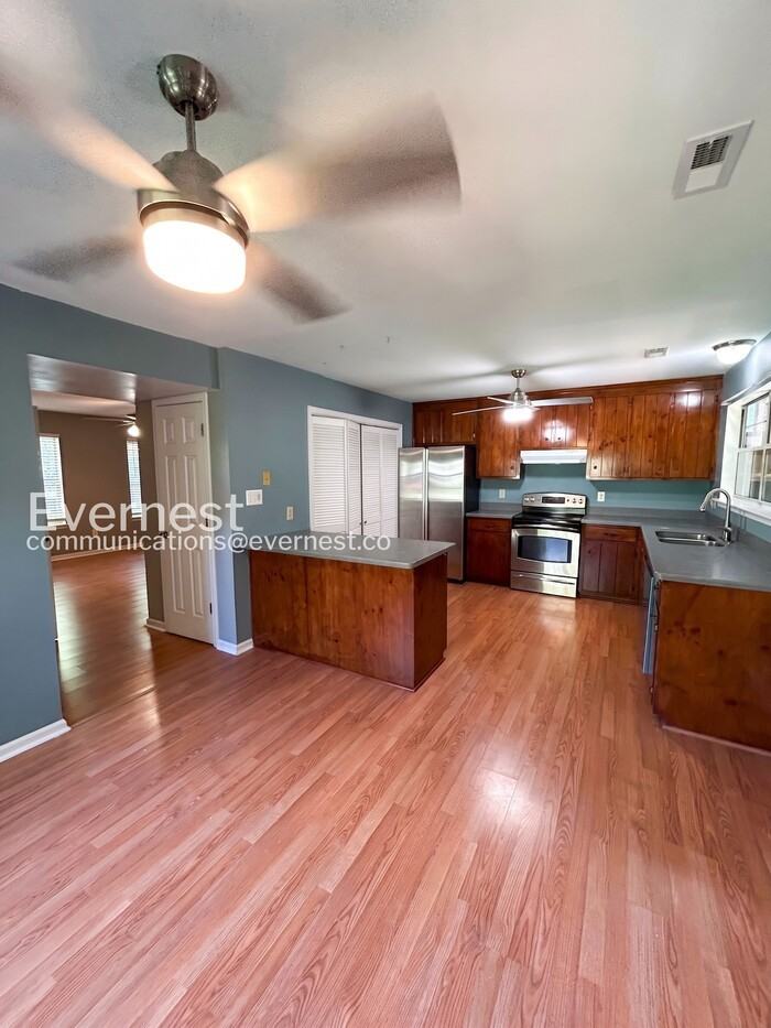 3903 Strawberry Plains Rd - Photo 6 of 22