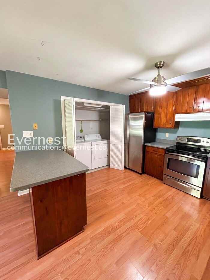 3903 Strawberry Plains Rd - Photo 7 of 22
