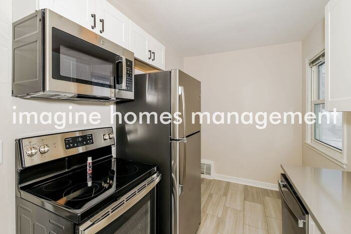 2825 Alabama Ave S - Photo 7 of 17