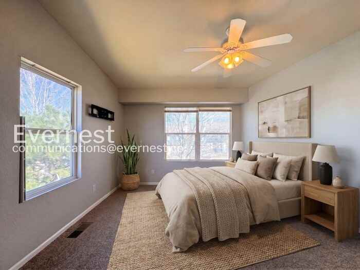 2040 Oakcrest Cir - Photo 5 of 19