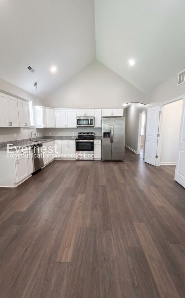 3702 Ogburn Ave - Photo 7 of 21