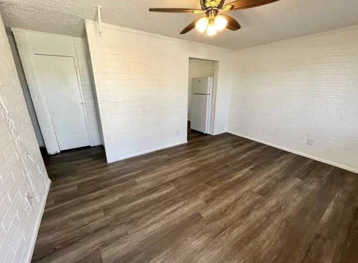 1403 N French St - Photo 2 of 10