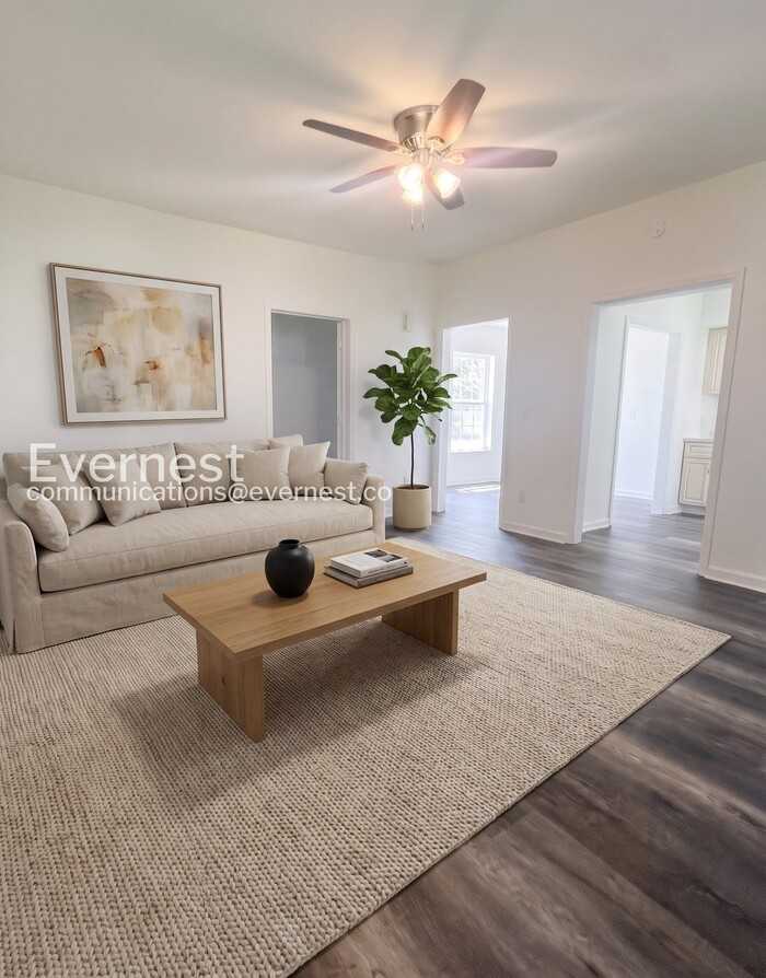 4340 Wakeman Dr - Photo 3 of 24