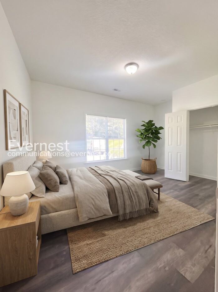 4340 Wakeman Dr - Photo 4 of 24