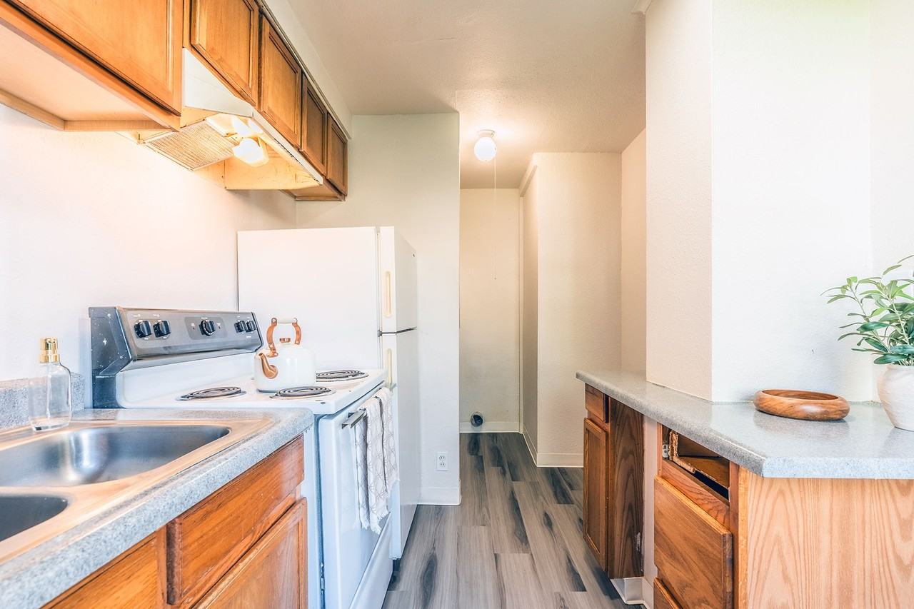 Pacific Walk Townhomes - Photo 3 of 19