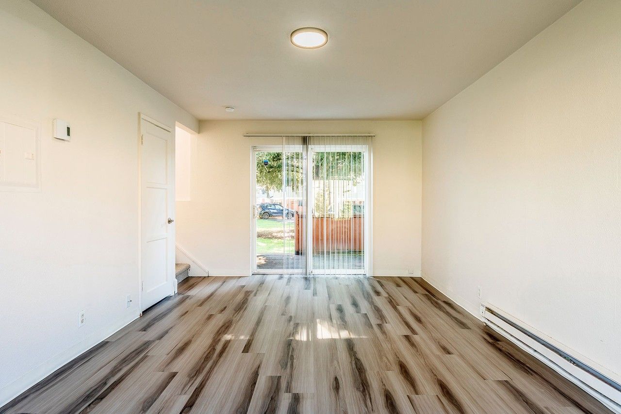 Pacific Walk Townhomes - Photo 6 of 19