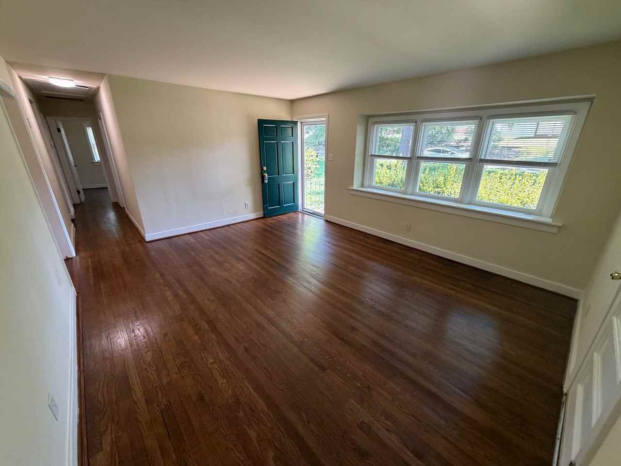 4008 Wilmont Dr - Photo 7 of 31