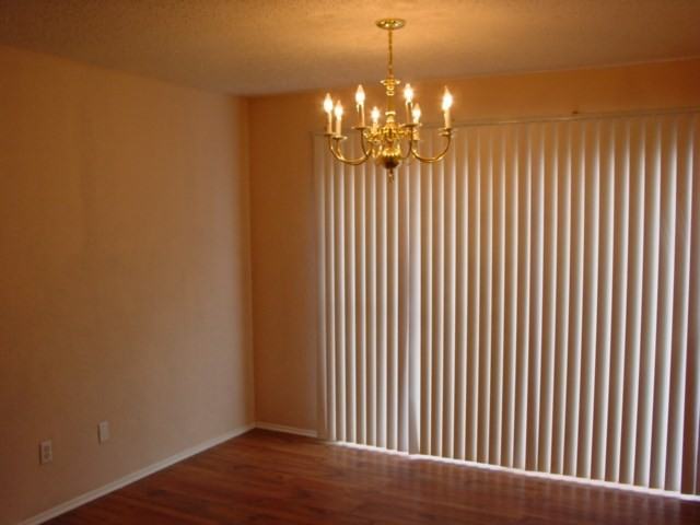 4906 Garland Ct - Photo 3 of 7