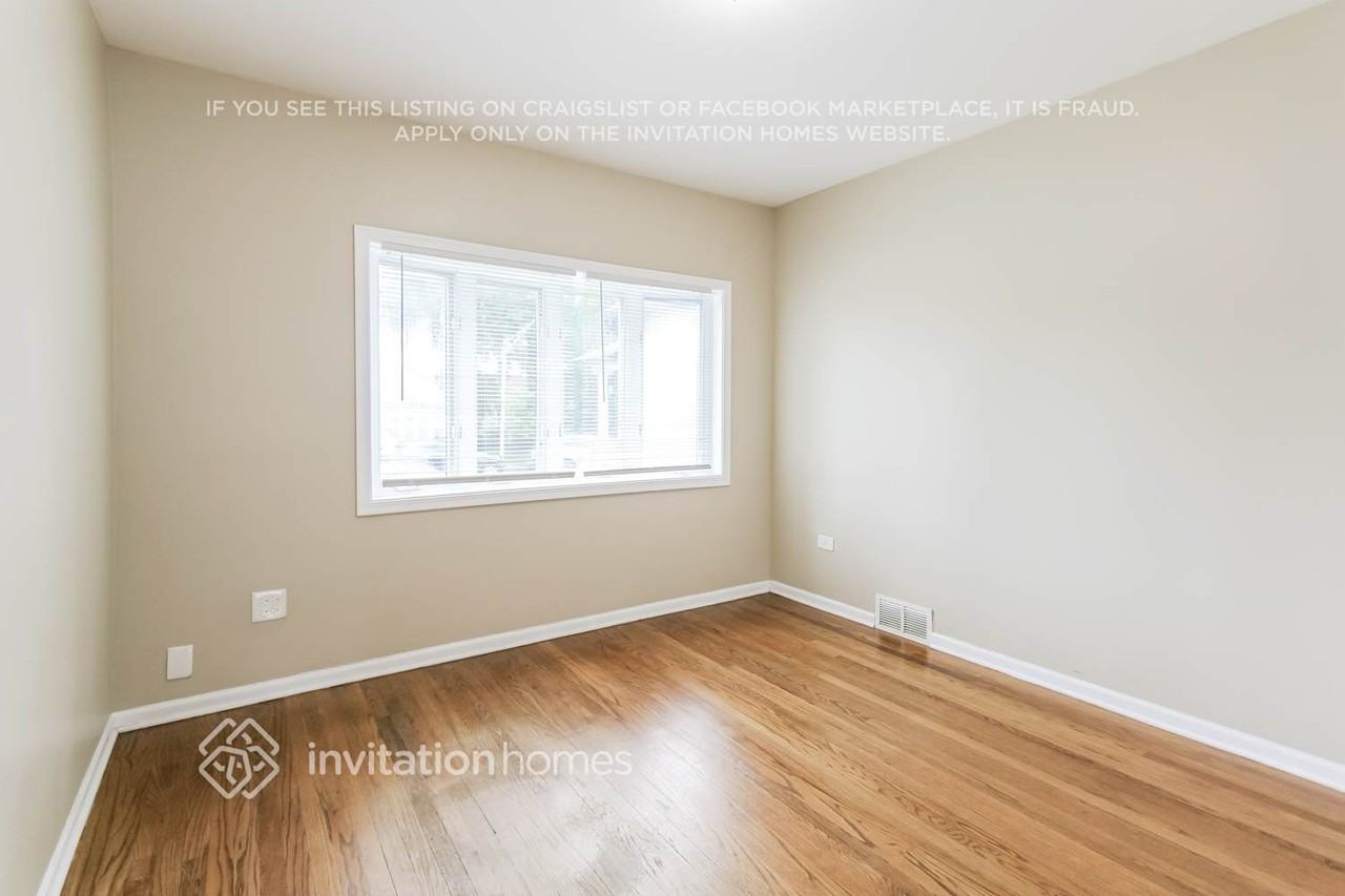 2418 N 75th Ct - Photo 6 of 19