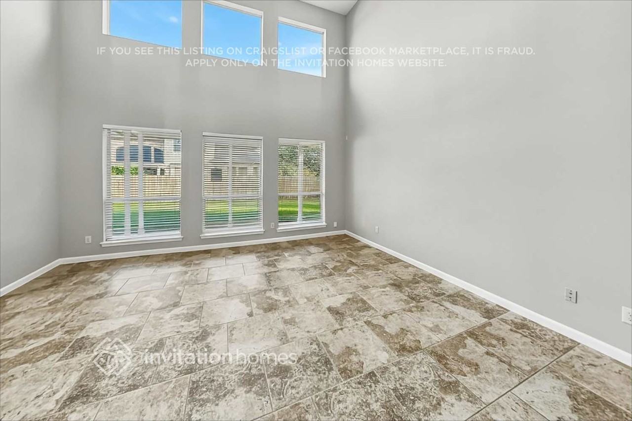 16002 Maple Shores Dr - Photo 6 of 23