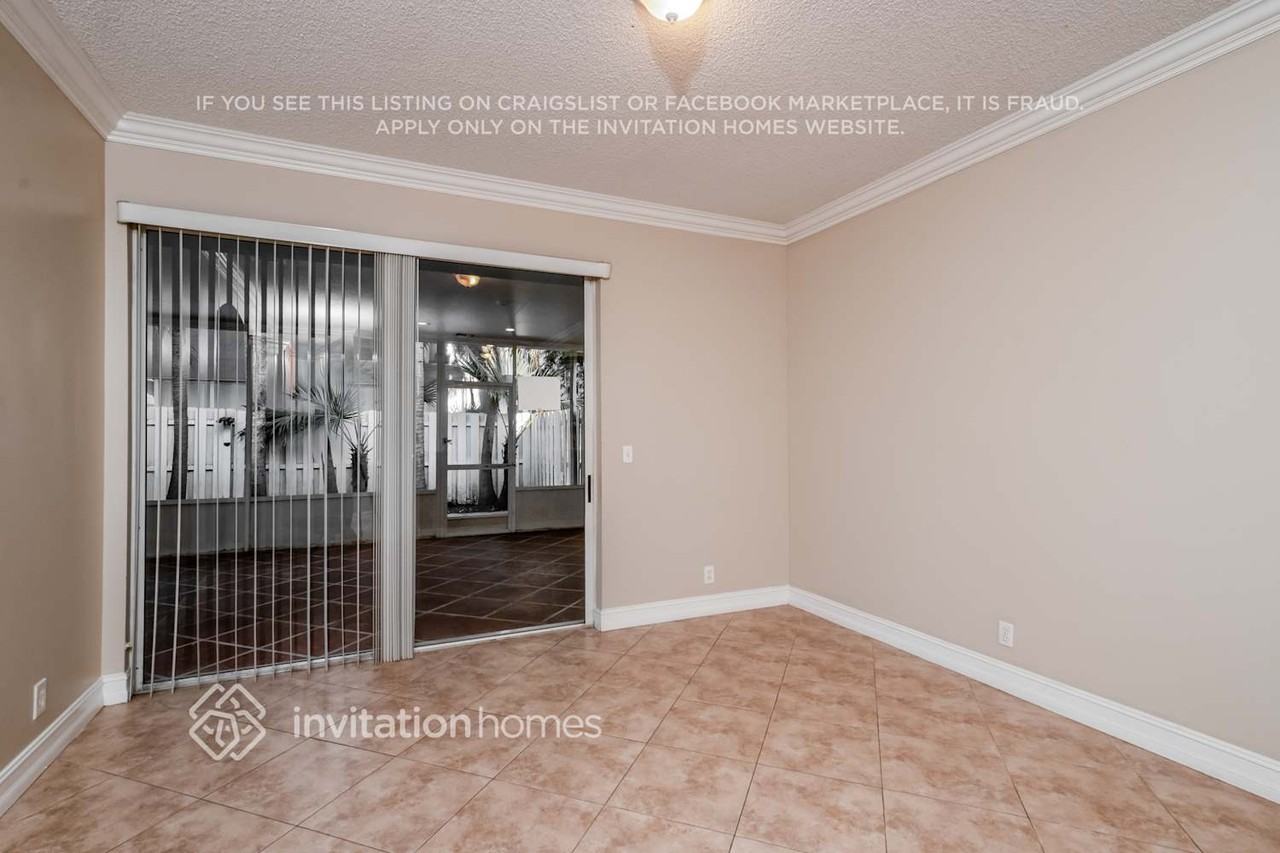 7901 Lakewood Cove Ct - Photo 7 of 18