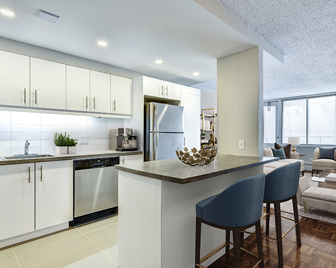 4858 Ch De La Côte-Des-Neiges — photo 3