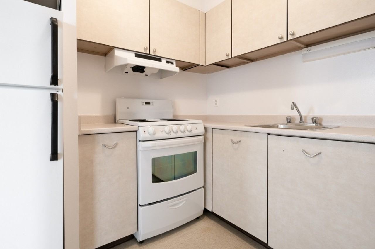 4858 Ch De La Côte-Des-Neiges — photo 2