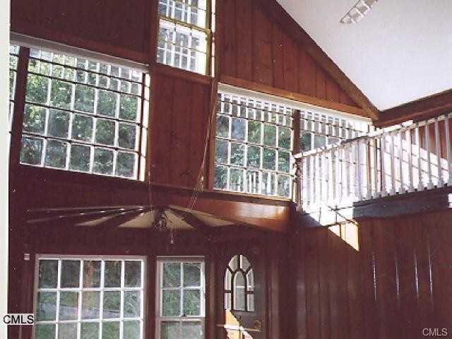 76 Compo Rd S - Photo 2 of 14