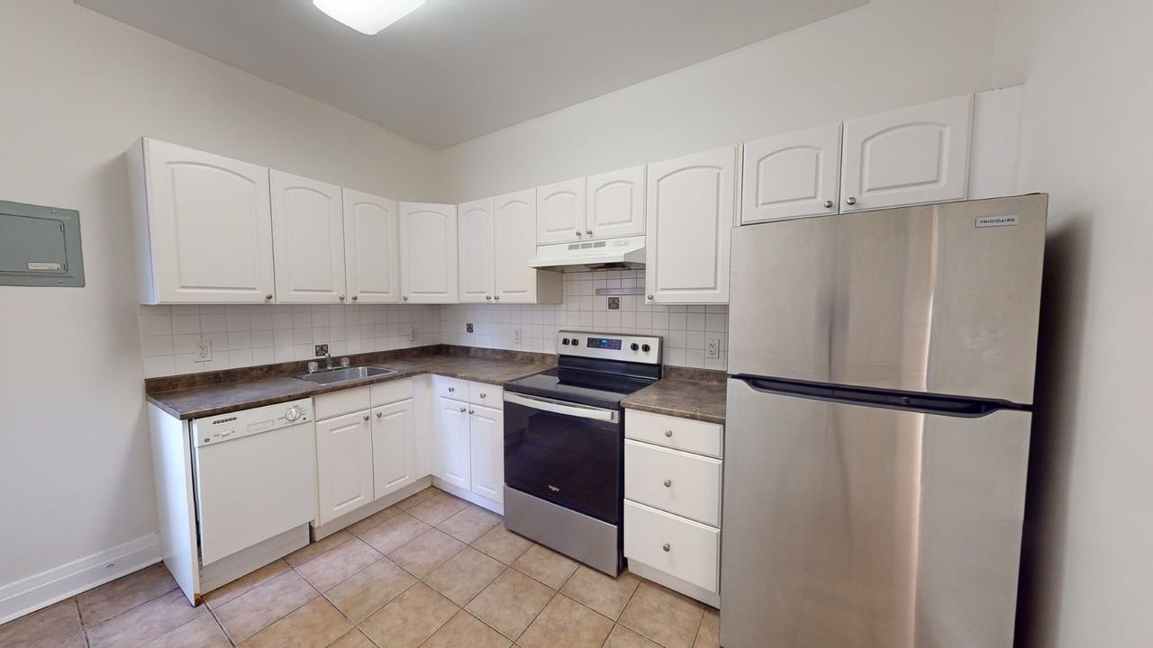 335 Metcalfe - Photo 4 of 7