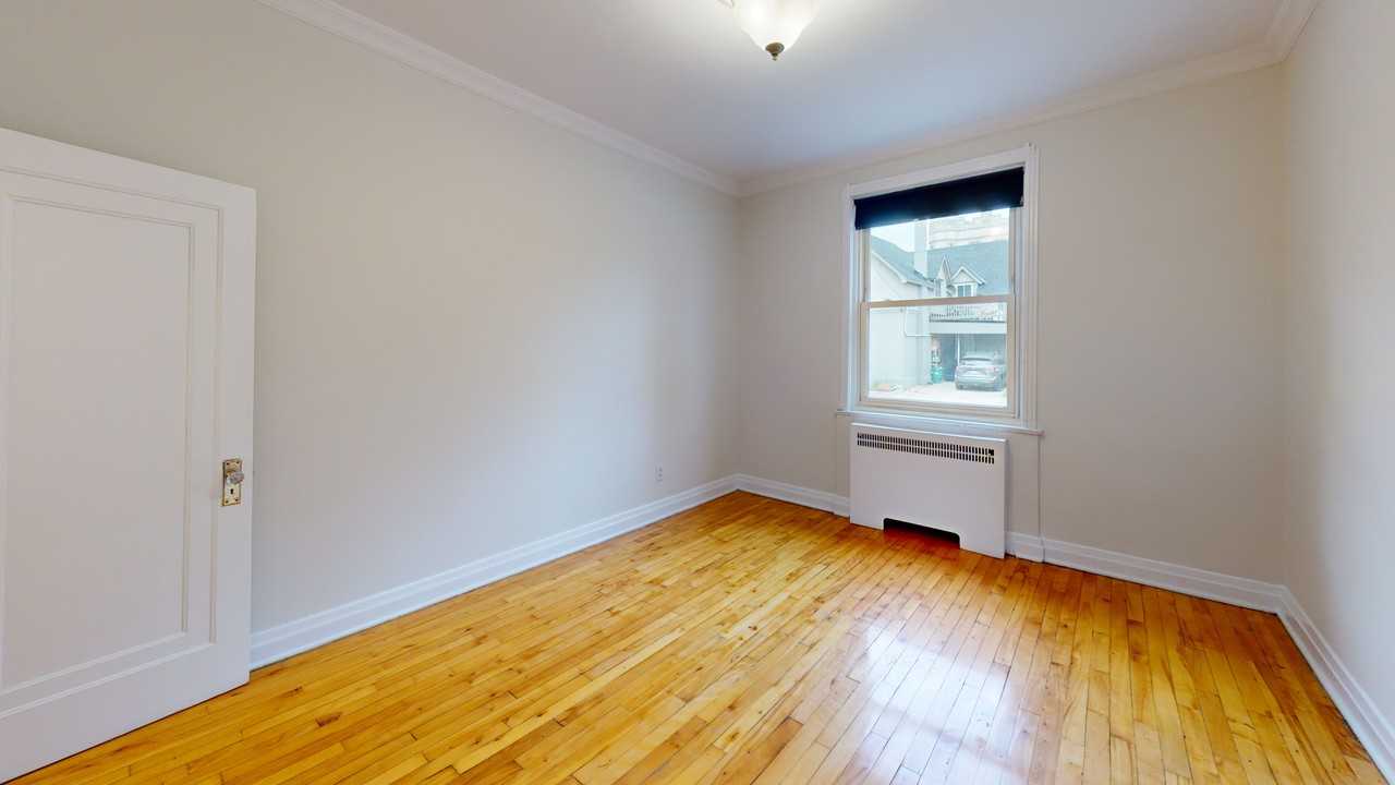 335 Metcalfe - Photo 5 of 7