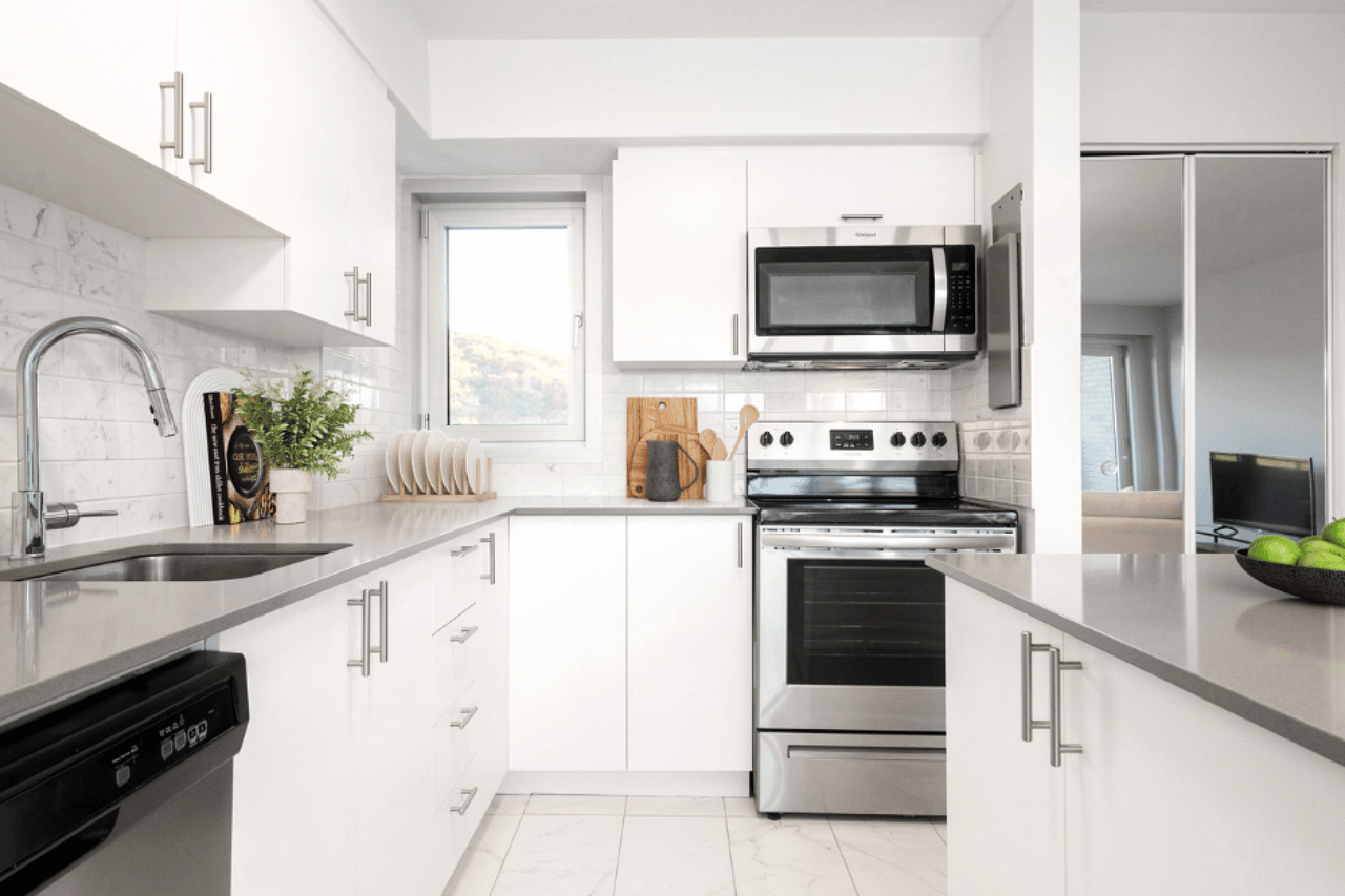 4530 Ch De La Côte-Des-Neiges — photo 1