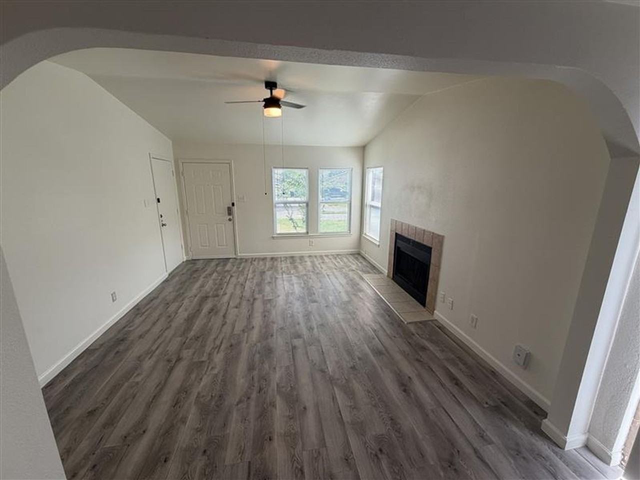 11783 Spring Song Dr - Photo 3 of 15