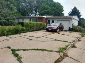 421 1/2 Prentis Ave - Photo 1 of 1