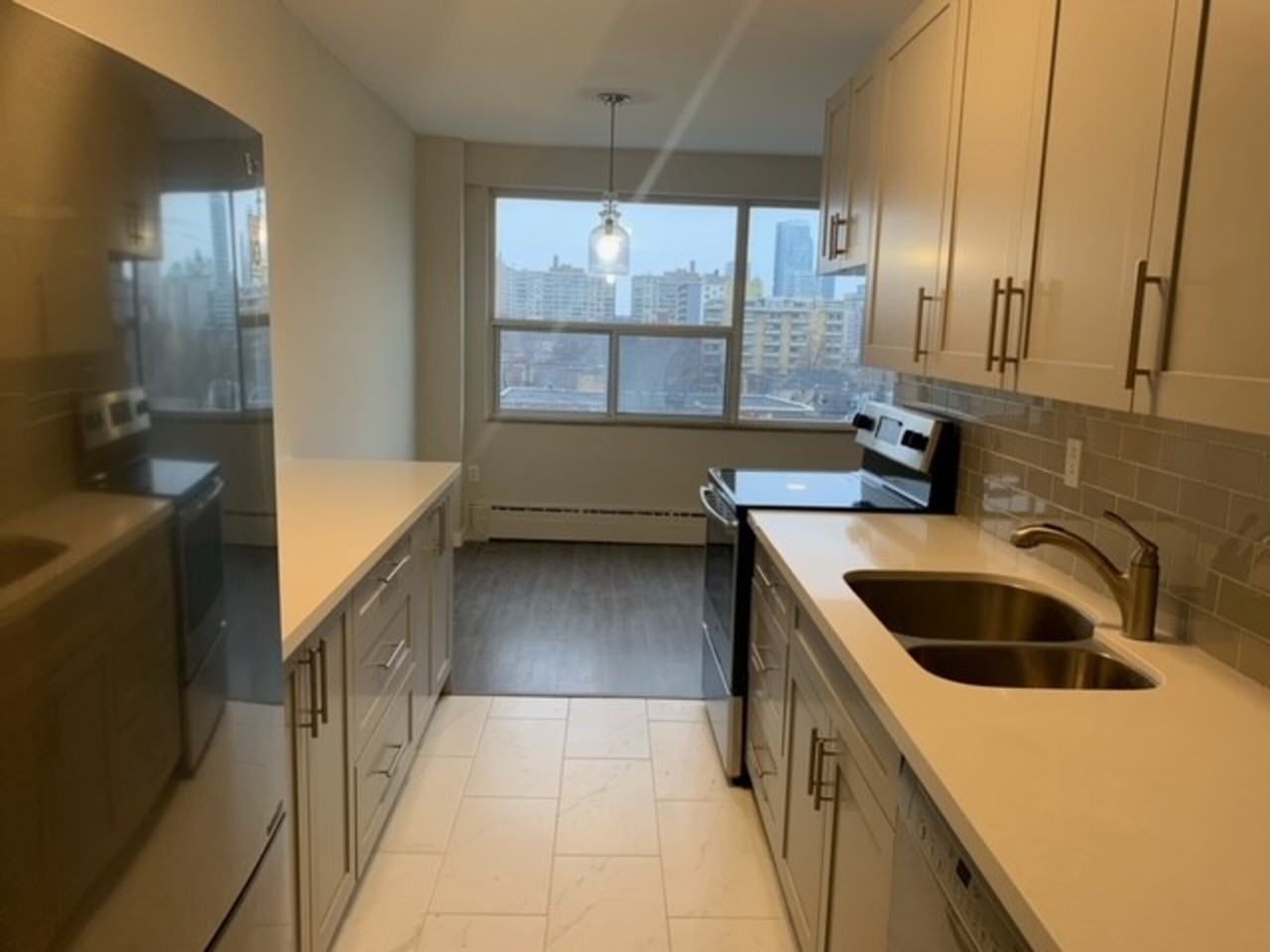 5 Mallory Gardens - Photo 3 of 45